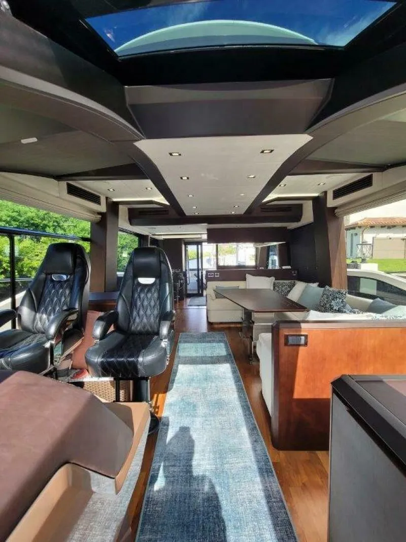 Slide: The Image of Galeon 640 Fly 2019 - 18