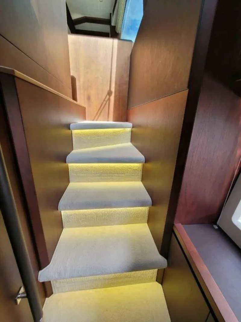 Slide: The Image of Galeon 640 Fly 2019 - 25