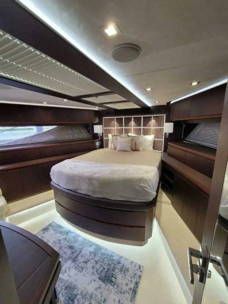 Slide: The Image of Galeon 640 Fly 2019 - 28