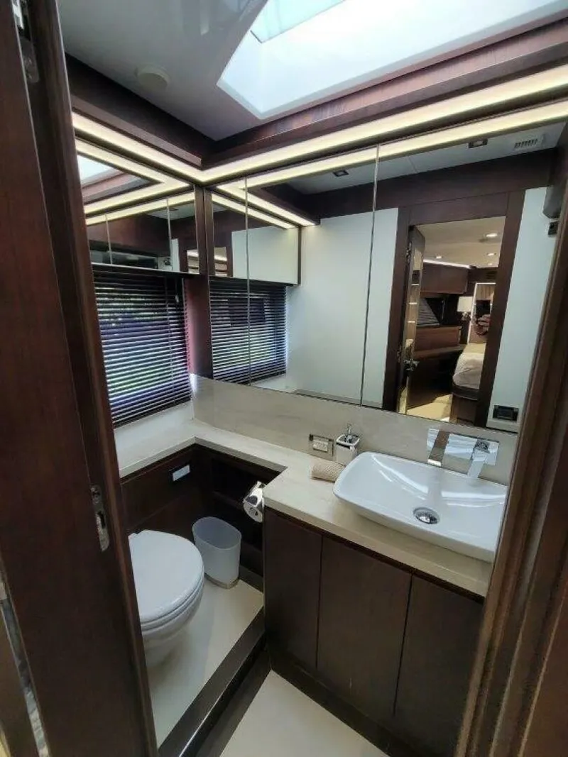 Slide: The Image of Galeon 640 Fly 2019 - 30