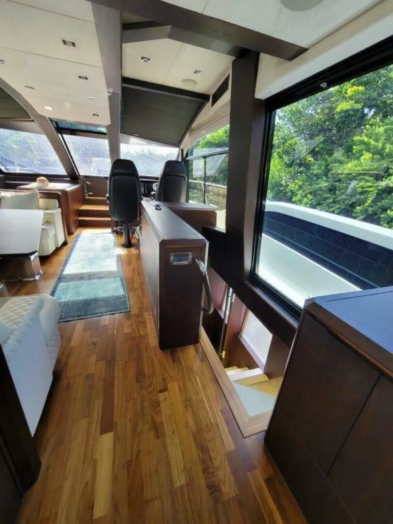 Slide: The Image of Galeon 640 Fly 2019 - 33
