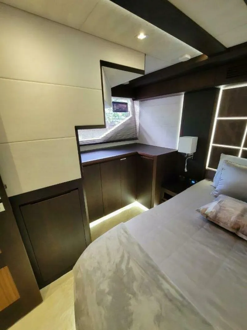 Slide: The Image of Galeon 640 Fly 2019 - 38