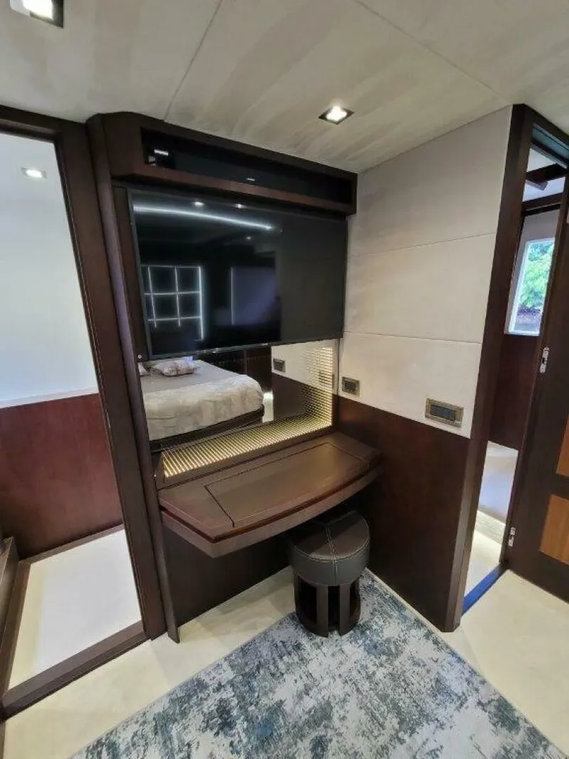 Slide: The Image of Galeon 640 Fly 2019 - 40