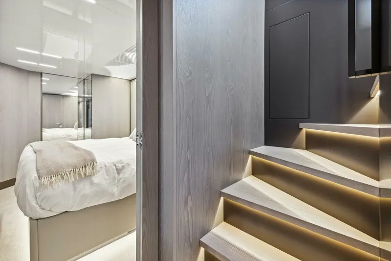 Slide: The Image of Ferretti 850 2021 - 49