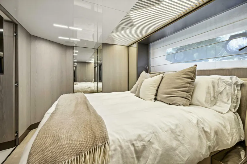 Slide: The Image of Ferretti 850 2021 - 50