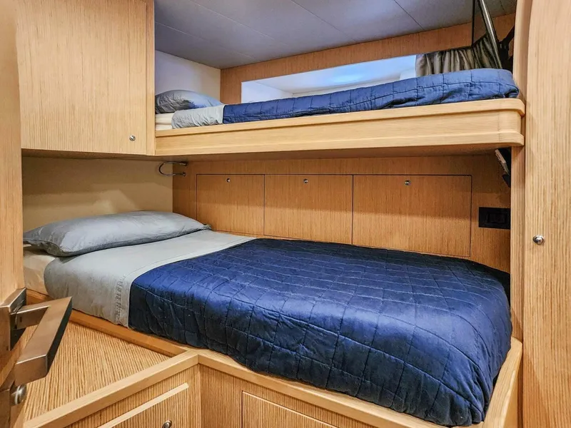 Slide: The Image of Ferretti 850 2021 - 70