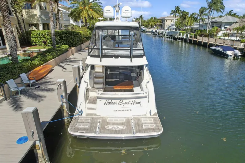 Slide: The Image of Sea Ray L590 Fly 2018 - 7