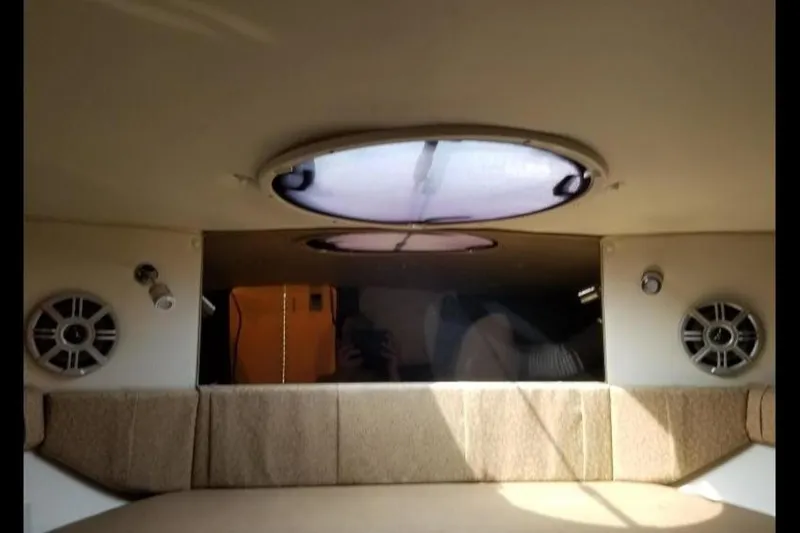Slide: The Image of Stingray 215 CR 2018 - 9