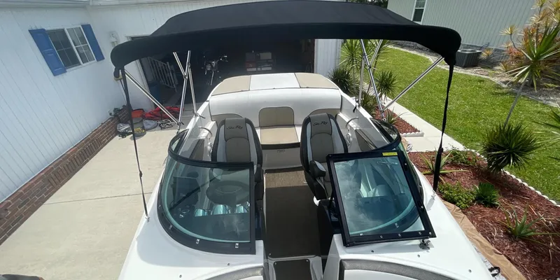 Slide: The Image of Sea Ray 190 Sport 2015 - 17
