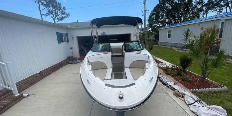 Slide: The Image of Sea Ray 190 Sport 2015 - 7