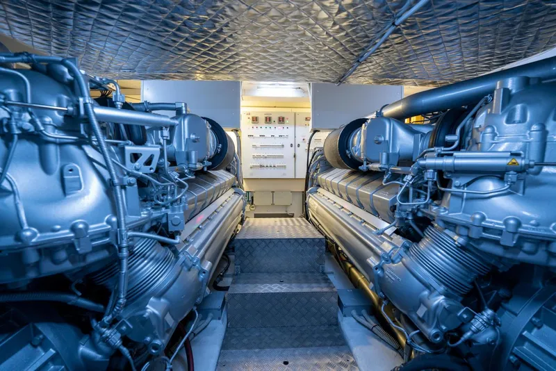 Slide: The Image of Pershing 8X 2021 - 21