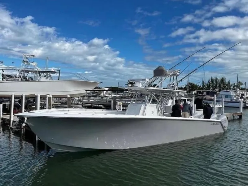 The Image of Sea Hunter 39 2022 - 0