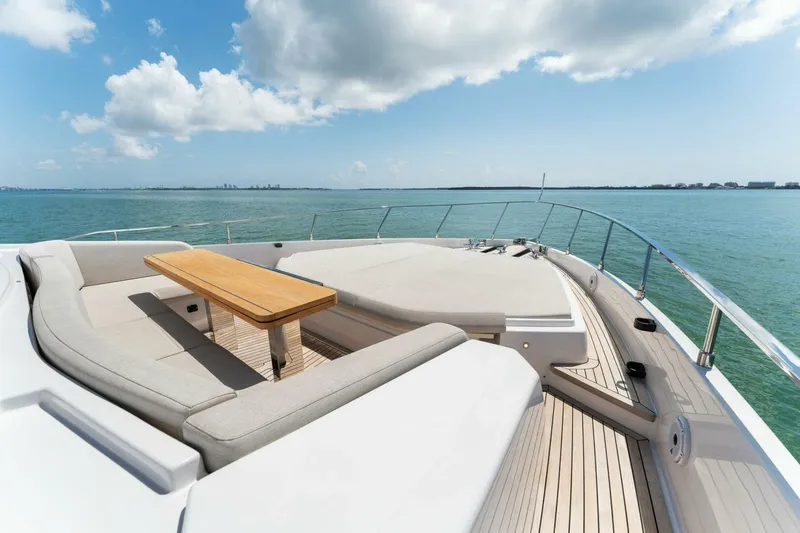 Slide: The Image of Ferretti 780 2023 - 12