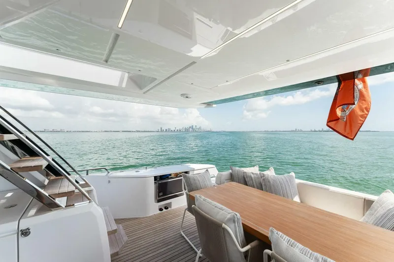 Slide: The Image of Ferretti 780 2023 - 14