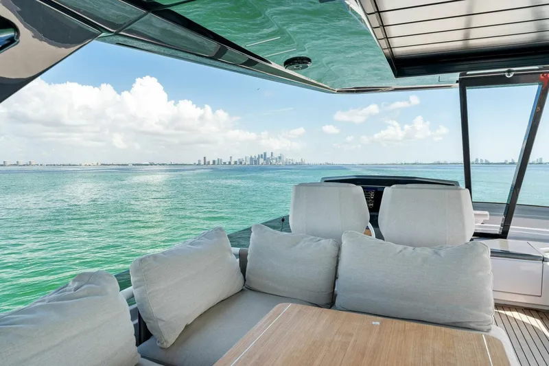 Slide: The Image of Ferretti 780 2023 - 21