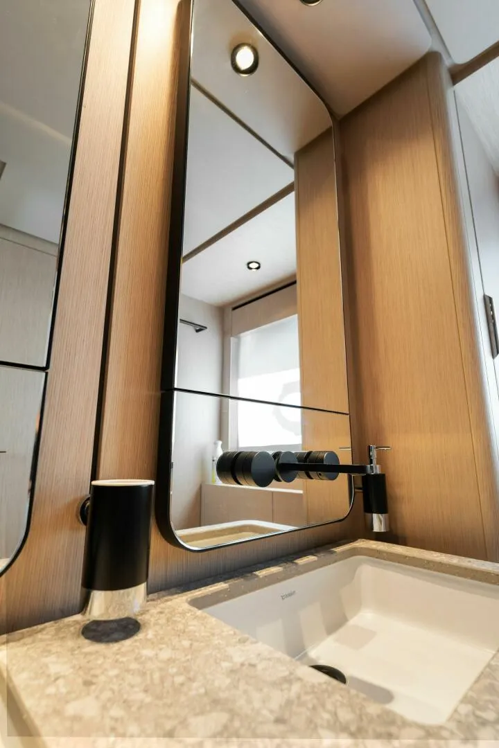 Slide: The Image of Ferretti 780 2023 - 71