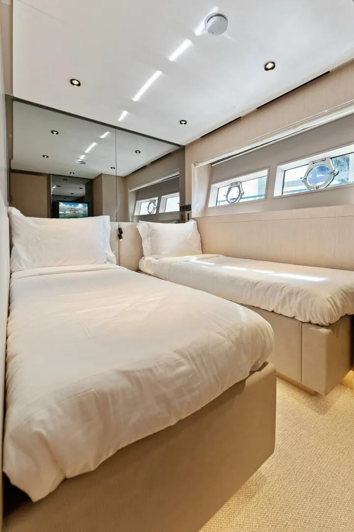 Slide: The Image of Ferretti 780 2023 - 74