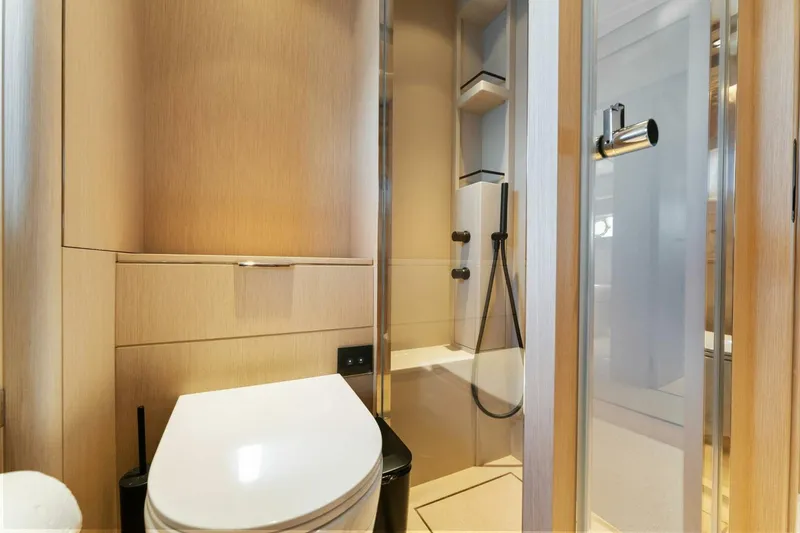 Slide: The Image of Ferretti 780 2023 - 78