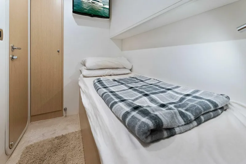 Slide: The Image of Ferretti 780 2023 - 91