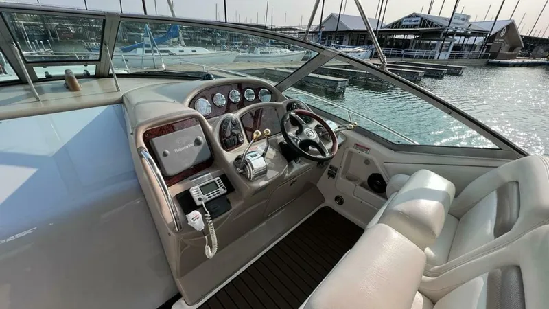 Slide: The Image of Sea Ray Sundancer 320 2005 - 11