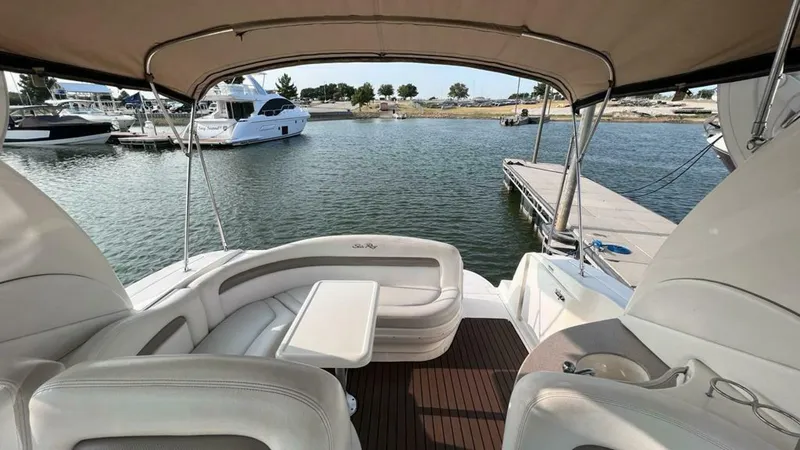 Slide: The Image of Sea Ray Sundancer 320 2005 - 16