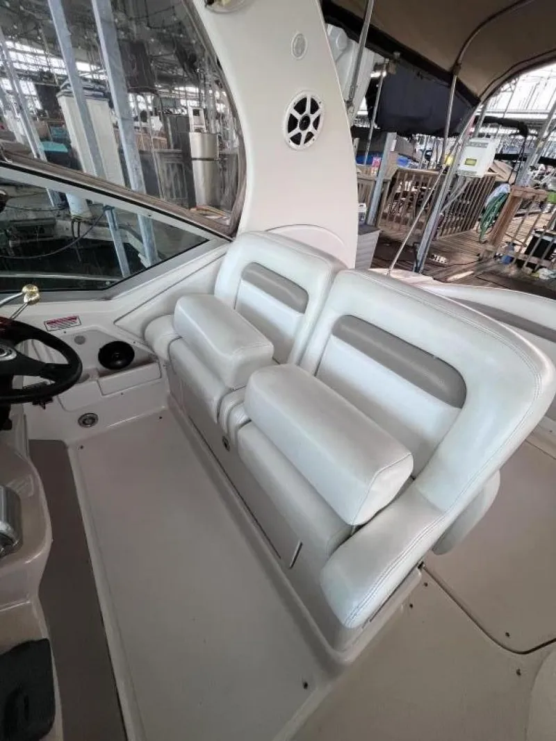 Slide: The Image of Sea Ray Sundancer 320 2005 - 19
