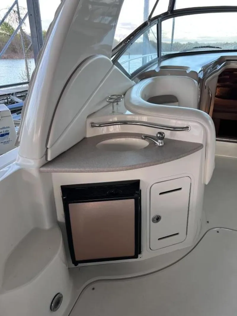 Slide: The Image of Sea Ray Sundancer 320 2005 - 22