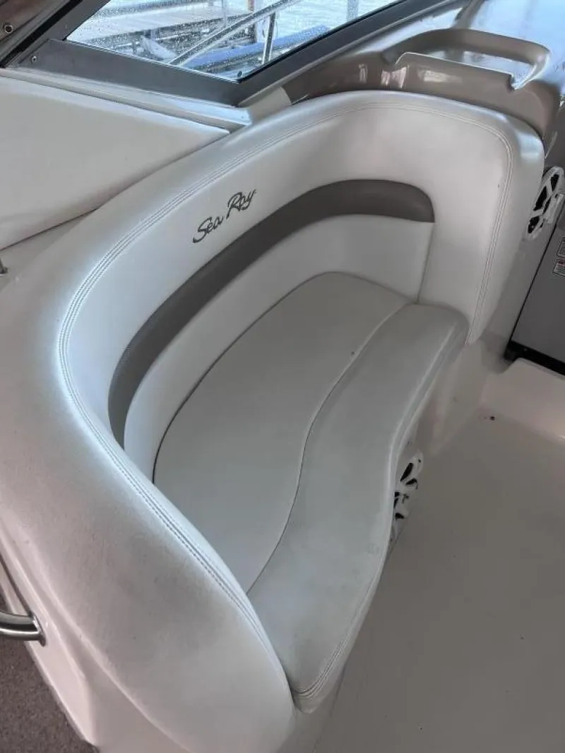 Slide: The Image of Sea Ray Sundancer 320 2005 - 24