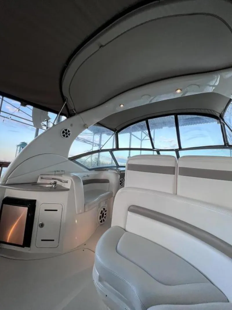 Slide: The Image of Sea Ray Sundancer 320 2005 - 32