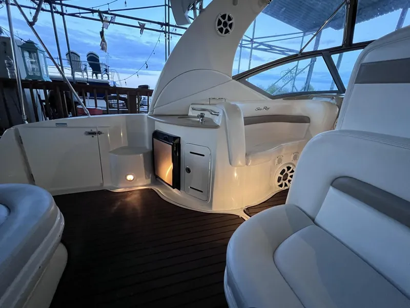 Slide: The Image of Sea Ray Sundancer 320 2005 - 38
