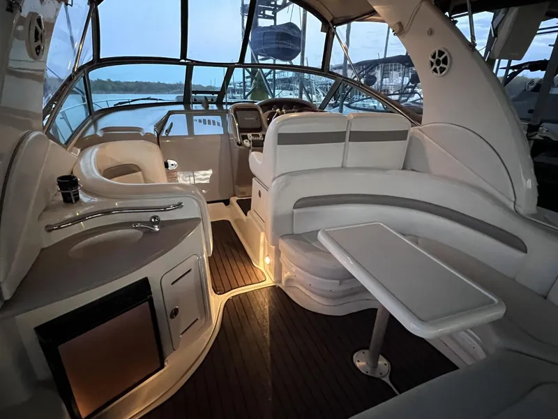Slide: The Image of Sea Ray Sundancer 320 2005 - 39