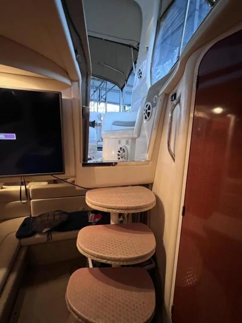 Slide: The Image of Sea Ray Sundancer 320 2005 - 42