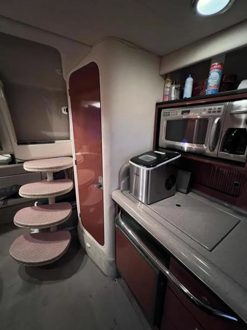 Slide: The Image of Sea Ray Sundancer 320 2005 - 44