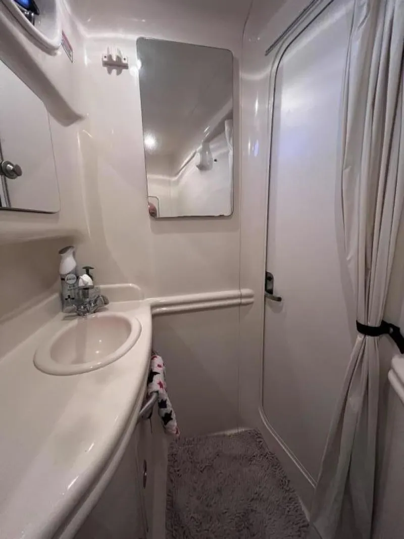 Slide: The Image of Sea Ray Sundancer 320 2005 - 45
