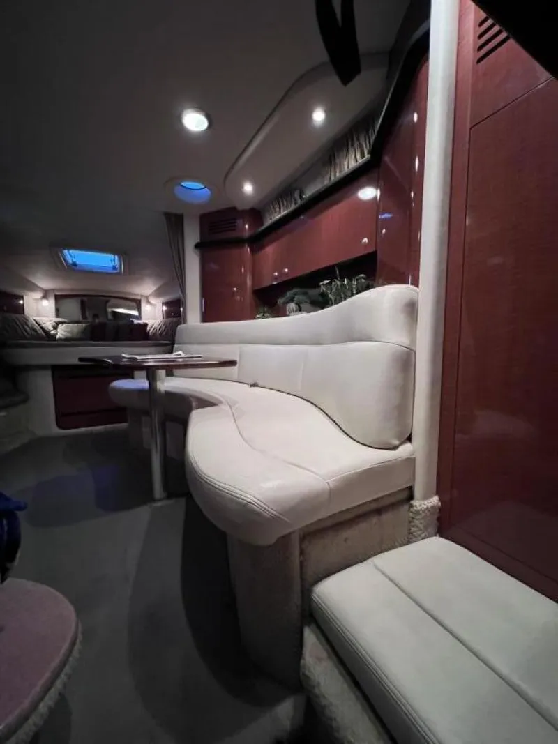 Slide: The Image of Sea Ray Sundancer 320 2005 - 55
