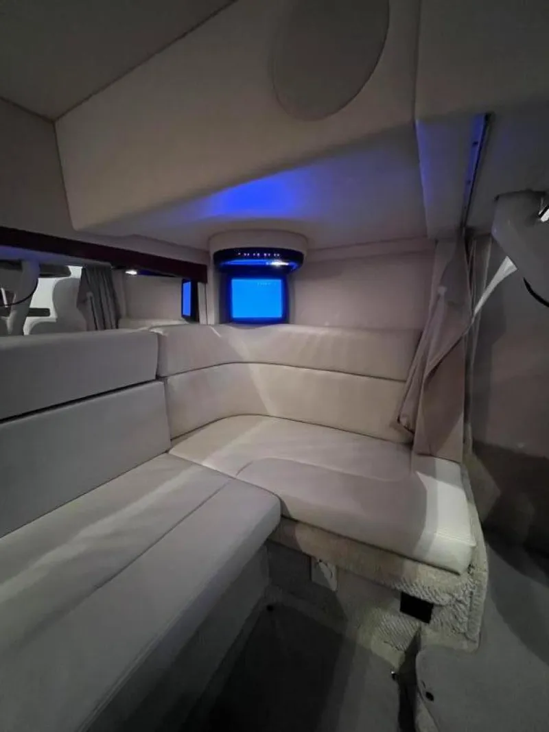 Slide: The Image of Sea Ray Sundancer 320 2005 - 58