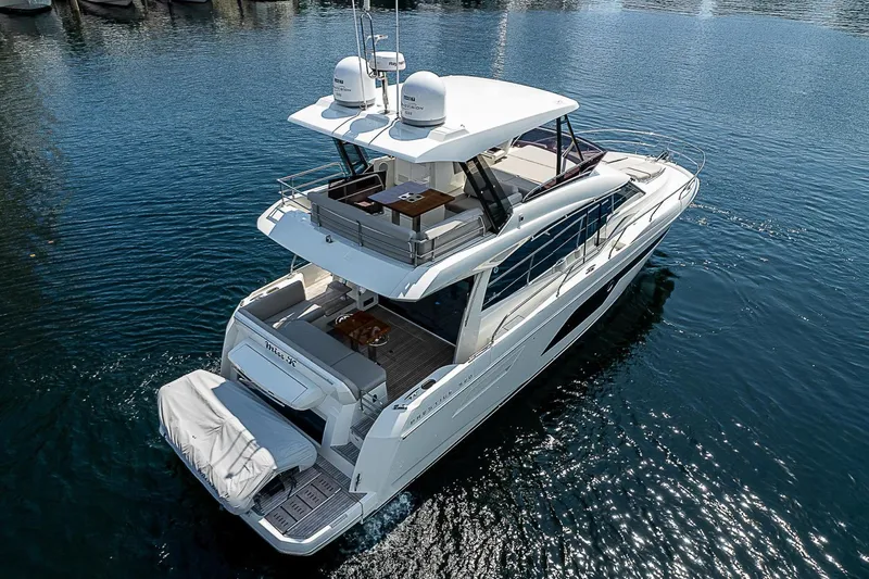 Slide: The Image of Prestige 520 Fly 2022 - 4