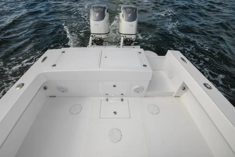 Slide: The Image of Ocean Master 336 Center Console 2019 - 17