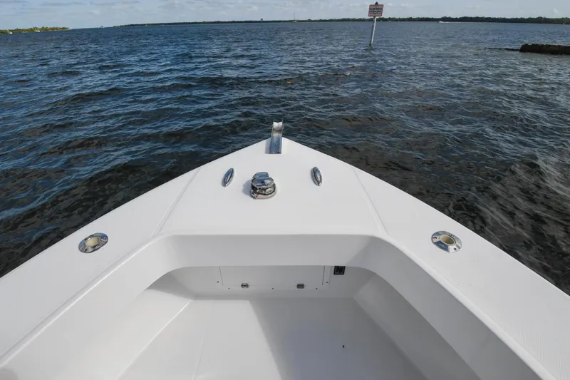 Slide: The Image of Ocean Master 336 Center Console 2019 - 4