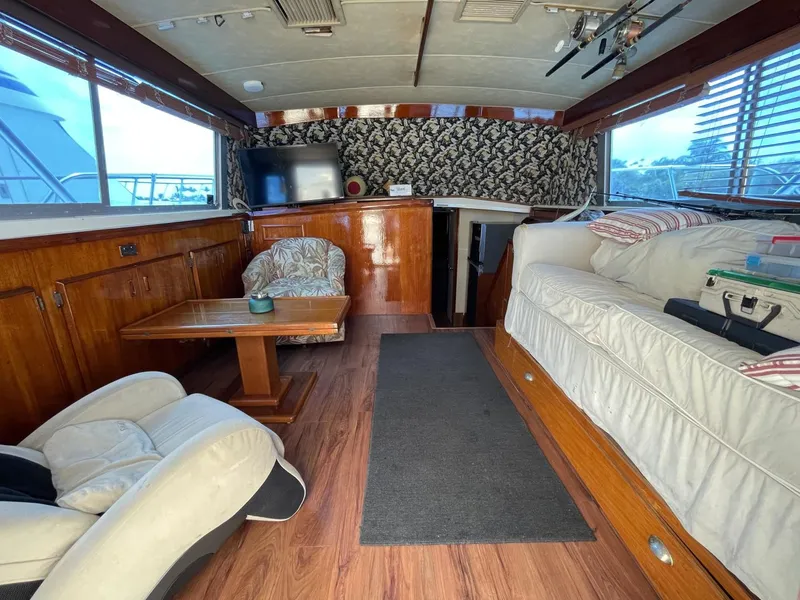Slide: The Image of Bertram 42 Convertible 1984 - 12