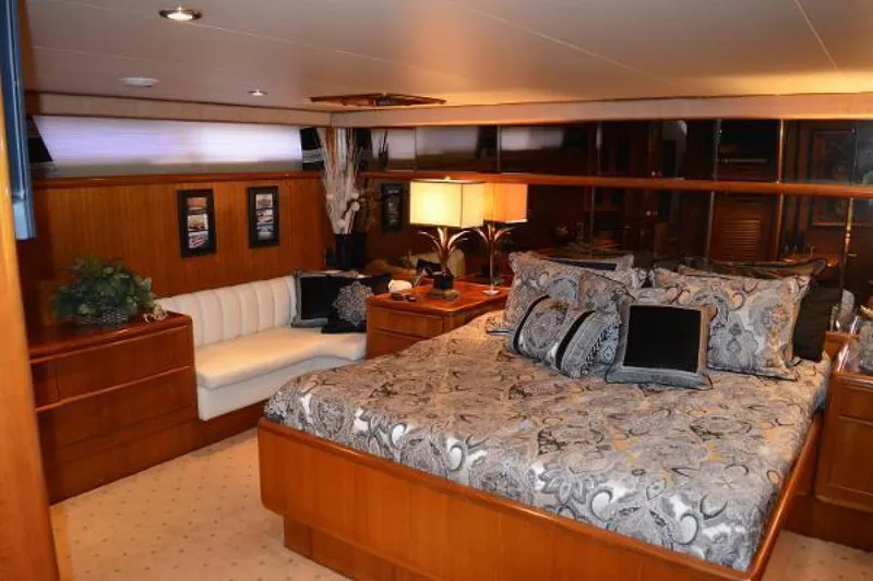 Slide: The Image of Viking Motor Yacht 1989 - 75