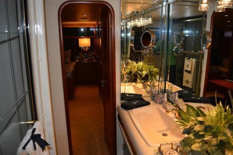 Slide: The Image of Viking Motor Yacht 1989 - 85