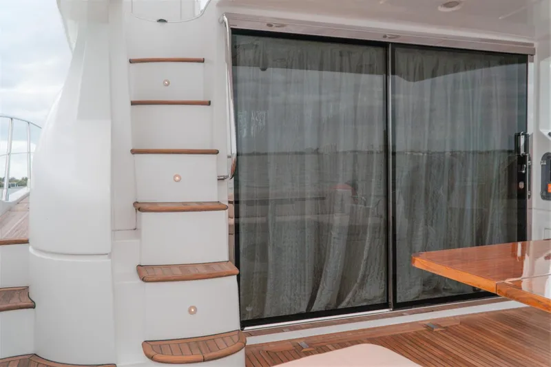 Slide: The Image of Azimut FLY54 2013 - 6