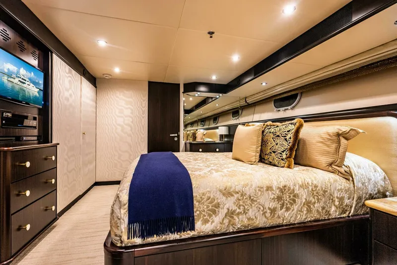 Slide: The Image of Christensen Tri-deck Motoryacht 1995 - 17