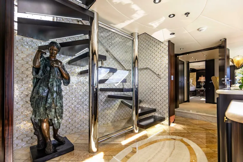 Slide: The Image of Christensen Tri-deck Motoryacht 1995 - 29