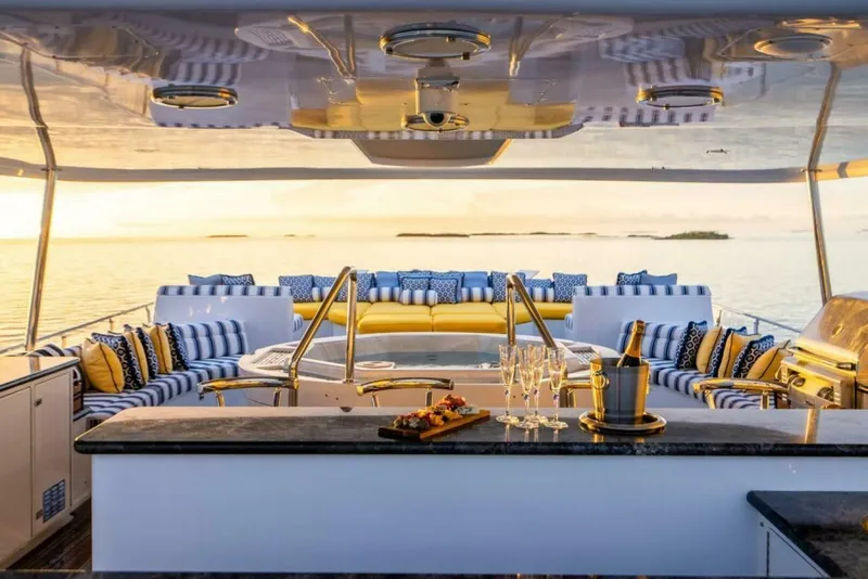 Slide: The Image of Christensen Tri-deck Motoryacht 1995 - 47