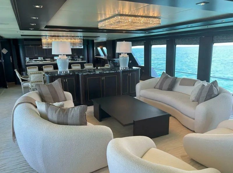 Slide: The Image of Christensen Tri-deck Motoryacht 1995 - 6