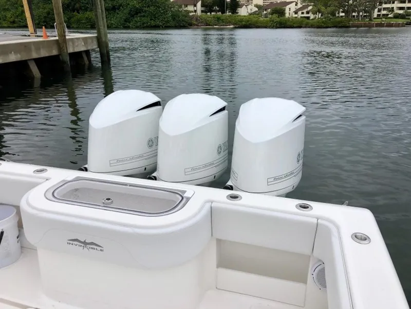 Slide: The Image of Invincible 39 Open Fisherman 2018 - 8