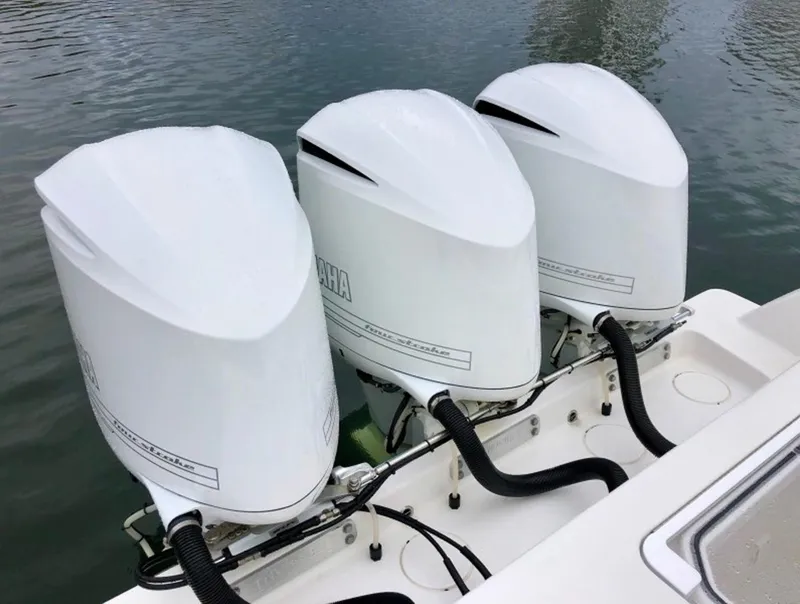 Slide: The Image of Invincible 39 Open Fisherman 2018 - 9