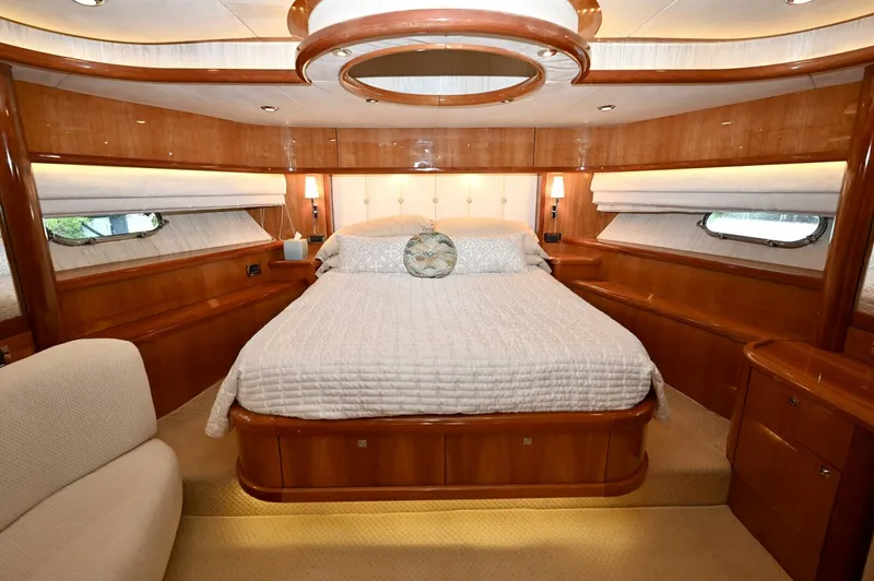 Slide: The Image of Sunseeker Yacht 2005 - 24